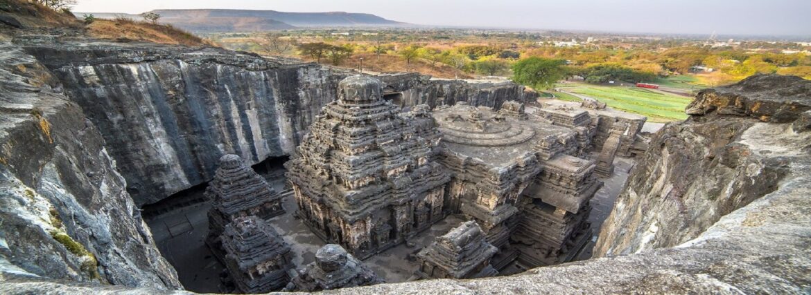 Kailas-temple-in-Ellora-caves Best India Cave Temples
